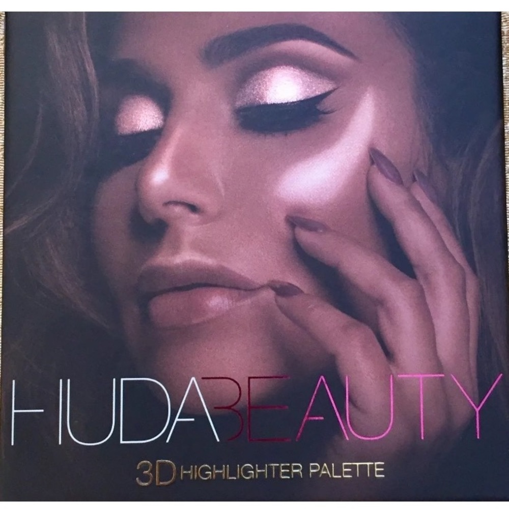 Hudabeauty 3D highlighter palette